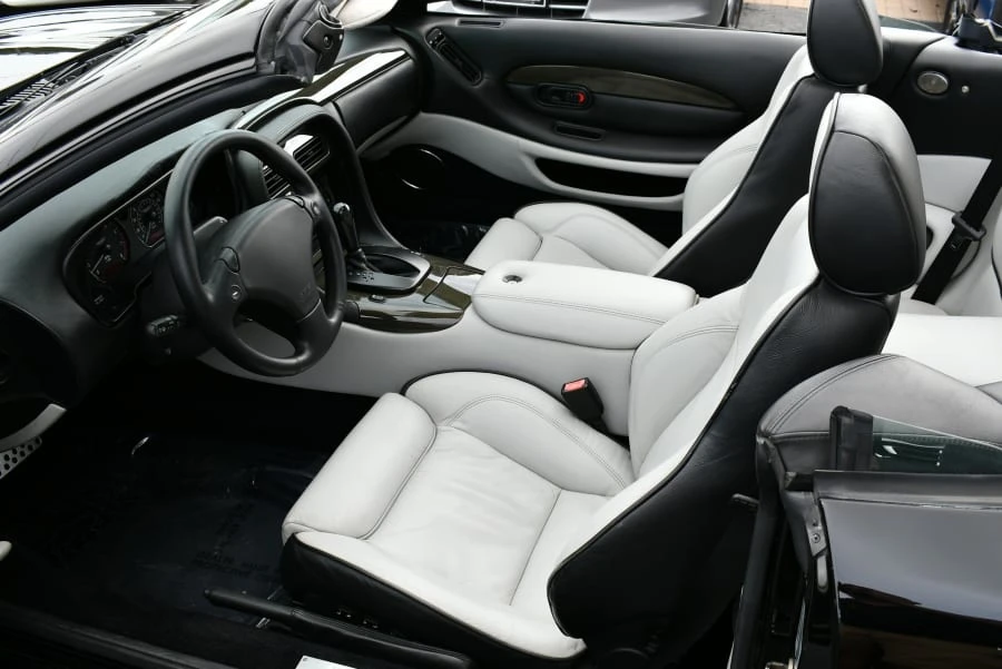 2001 Aston Martin DB7 Vantage - Image 7 of 19