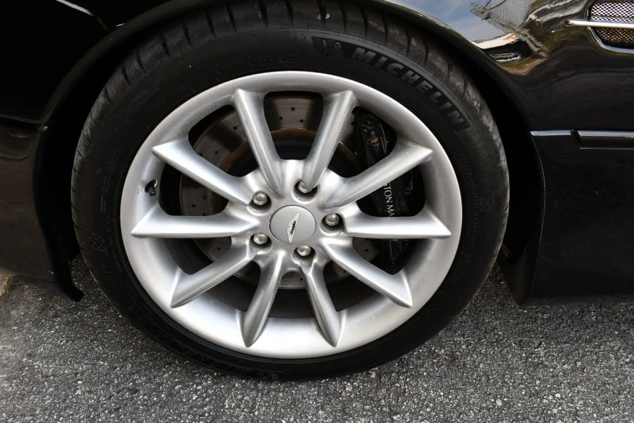 2001 Aston Martin DB7 Vantage - Image 14 of 19