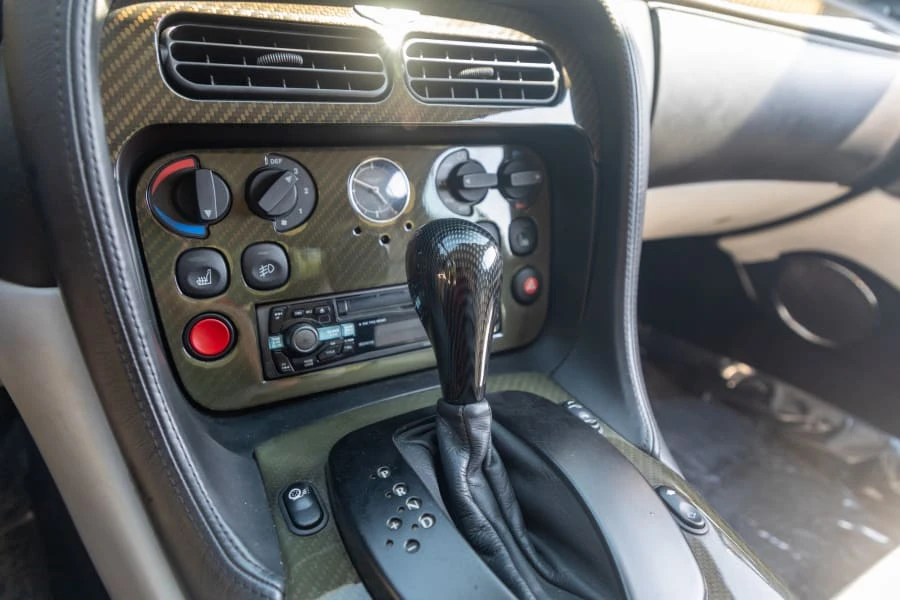 2001 Aston Martin DB7 Vantage - Image 24 of 26