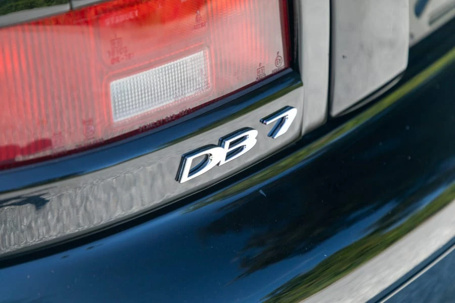 2001 Aston Martin DB7 Vantage - Image 12 of 26