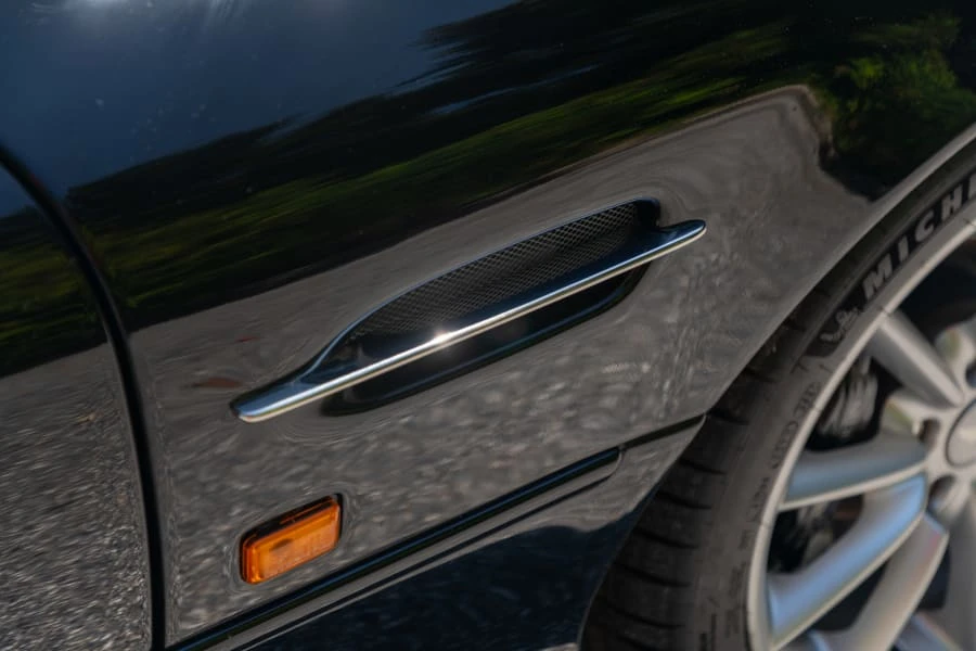 2001 Aston Martin DB7 Vantage - Image 9 of 26