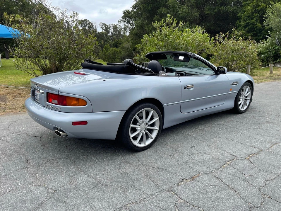 2001 Aston Martin DB7 Vantage - Image 18 of 31