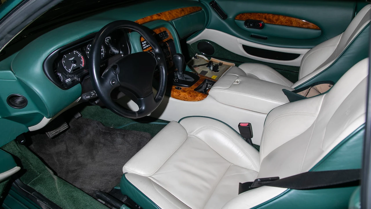 2001 Aston Martin DB7 Vantage - Image 4 of 13