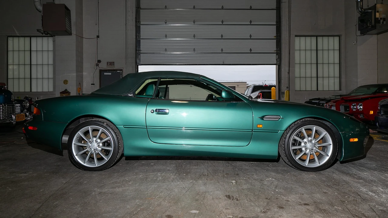 2001 Aston Martin DB7 Vantage - Image 8 of 13