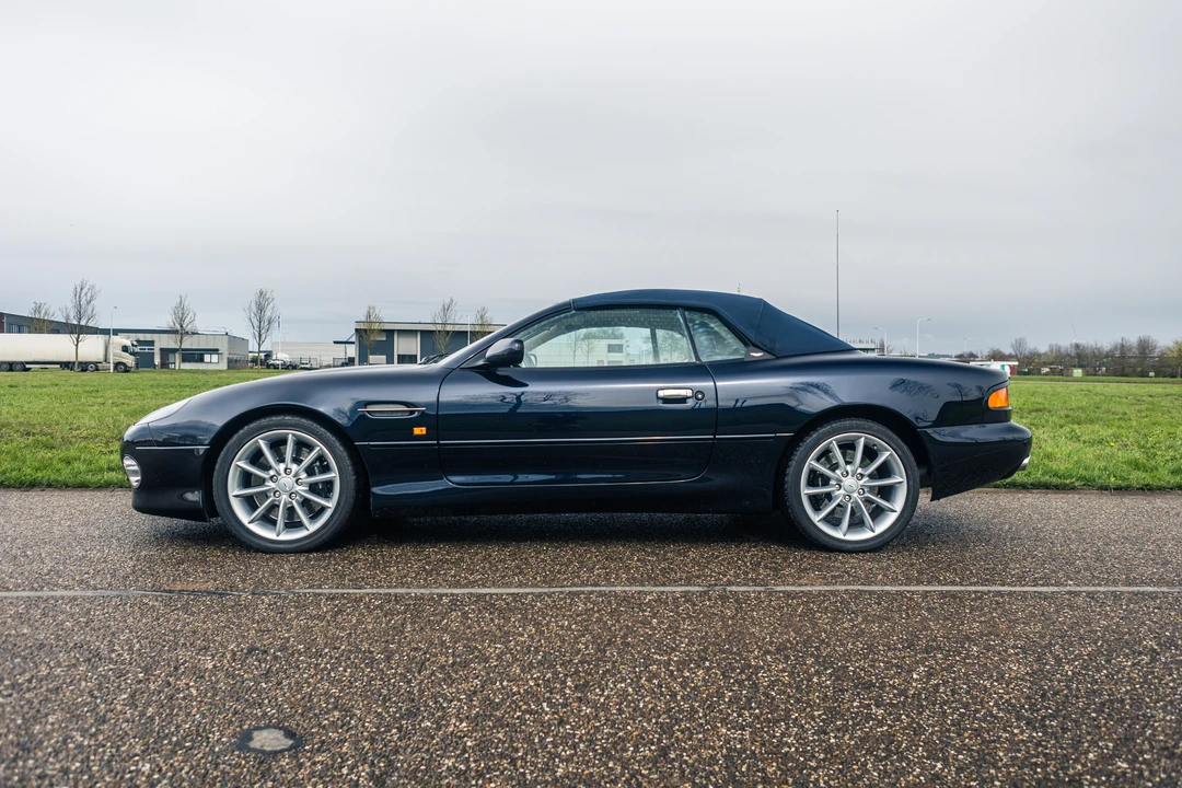 2001 Aston Martin DB7 Vantage - Image 11 of 31