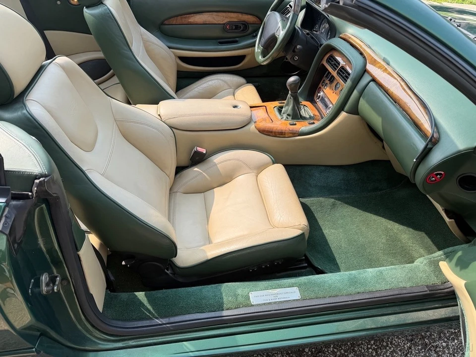 2001 Aston Martin DB7 Vantage - Image 17 of 31
