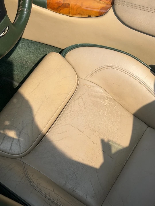 2001 Aston Martin DB7 Vantage - Image 26 of 31
