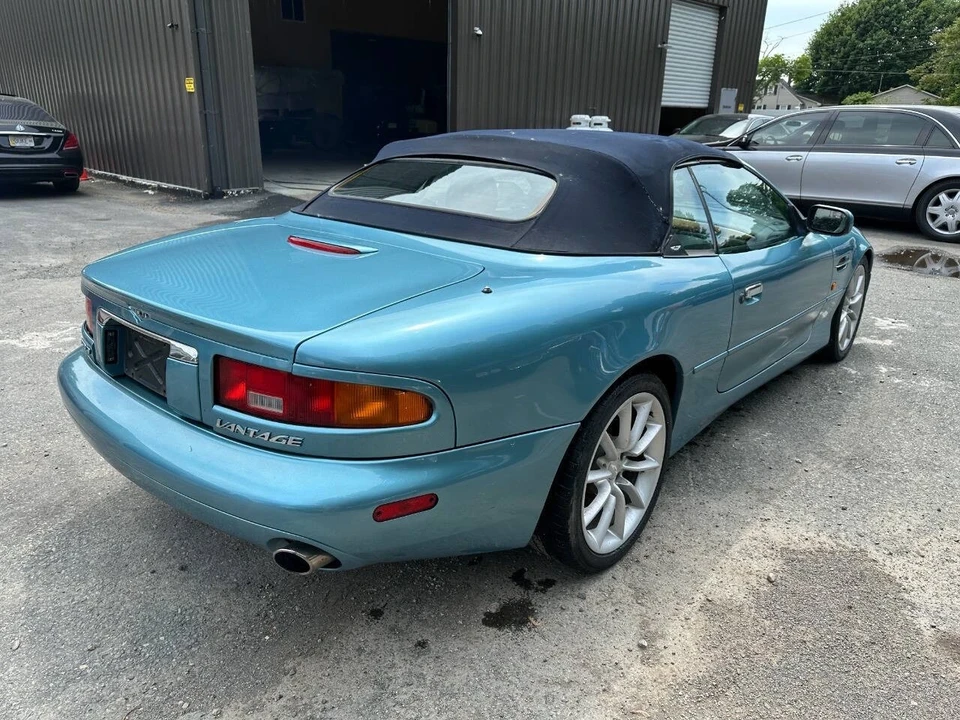 2001 Aston Martin DB7 Vantage - Image 9 of 21