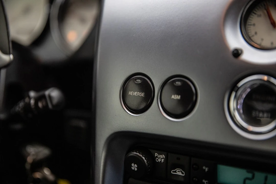 2001 Aston Martin Vanquish 1st Gen - Image 30 of 30