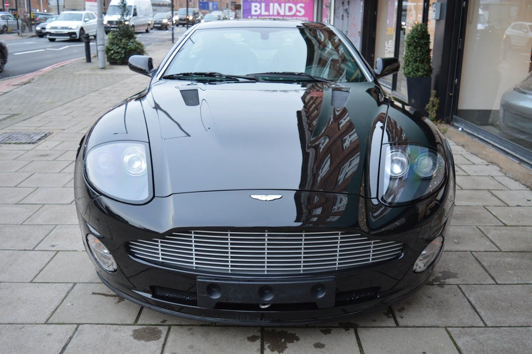 2001 Aston Martin Vanquish 1st Gen - Image 27 of 27