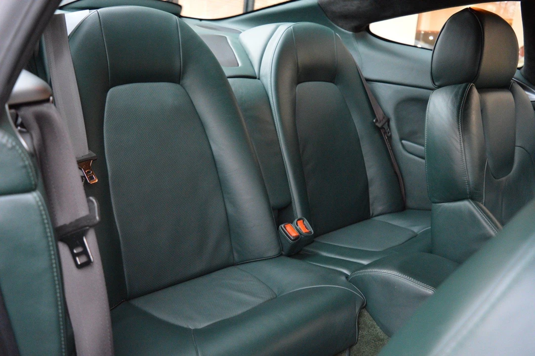2001 Aston Martin Vanquish 1st Gen - Image 11 of 27