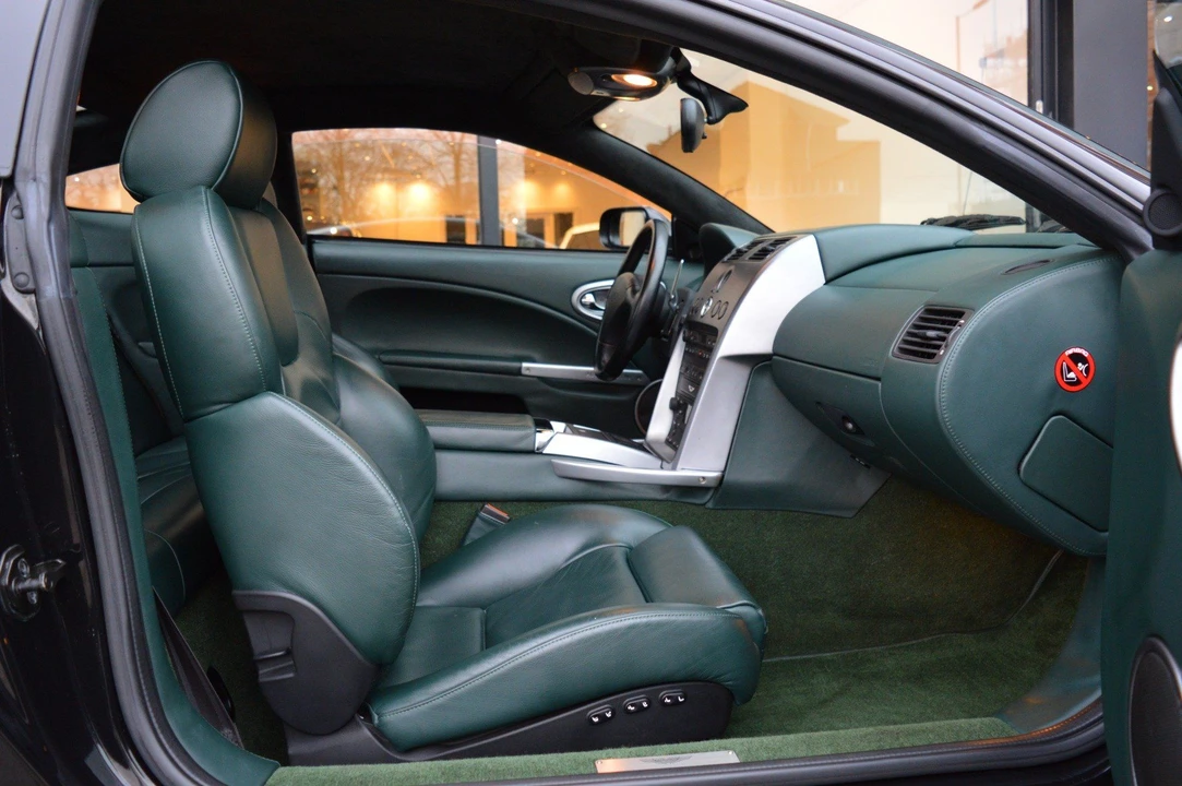 2001 Aston Martin Vanquish 1st Gen - Image 10 of 27