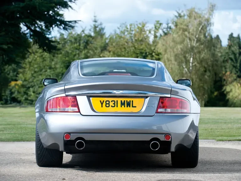 2001 Aston Martin Vanquish 1st Gen - Image 12 of 14