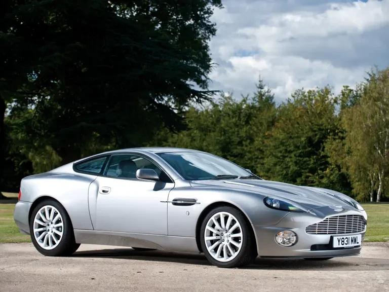 2001 Aston Martin Vanquish 1st Gen - Image 2 of 14