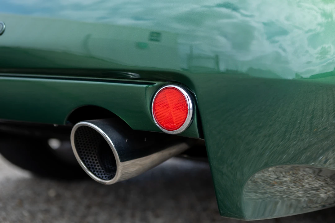 2001 Aston Martin Vanquish 1st Gen - Image 31 of 31