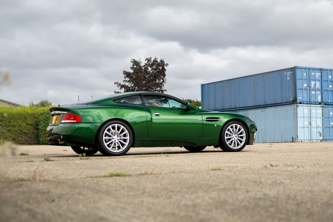 2001 Aston Martin Vanquish 1st Gen - Image 5 of 31