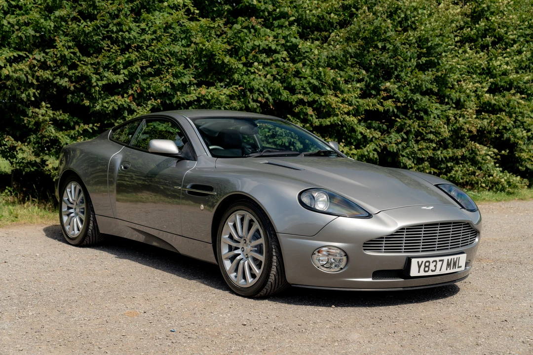 2001 Aston Martin Vanquish 1st Gen - Image 3 of 31