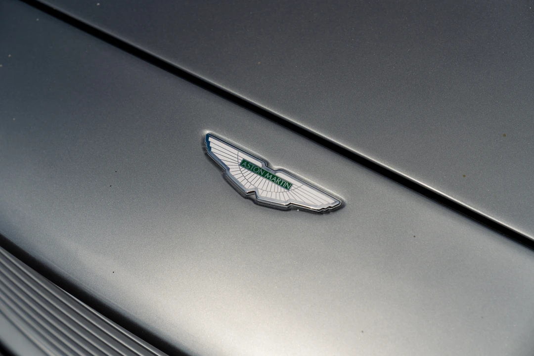 2001 Aston Martin Vanquish 1st Gen - Image 20 of 31