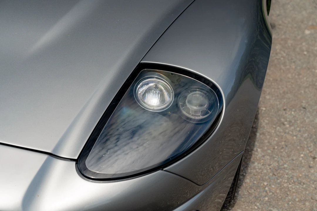 2001 Aston Martin Vanquish 1st Gen - Image 21 of 31