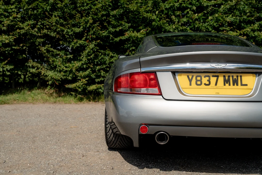 2001 Aston Martin Vanquish 1st Gen - Image 30 of 31