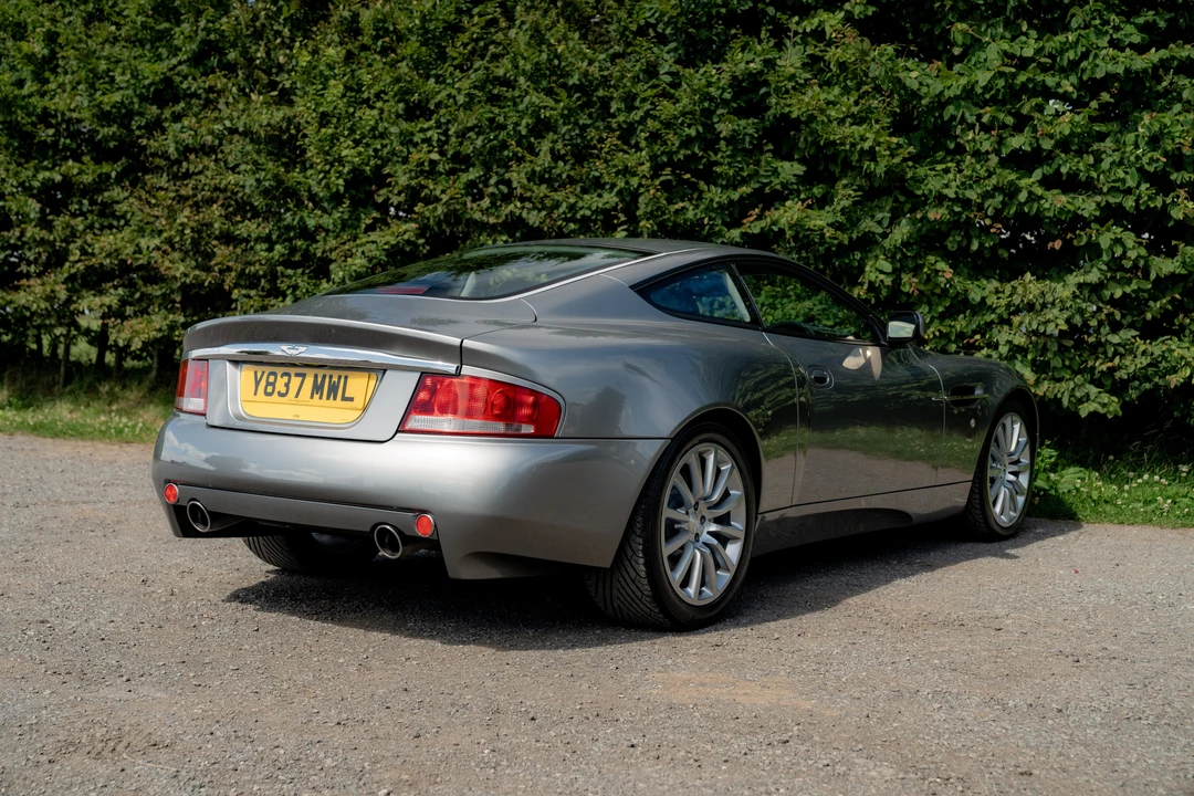 2001 Aston Martin Vanquish 1st Gen - Image 5 of 31