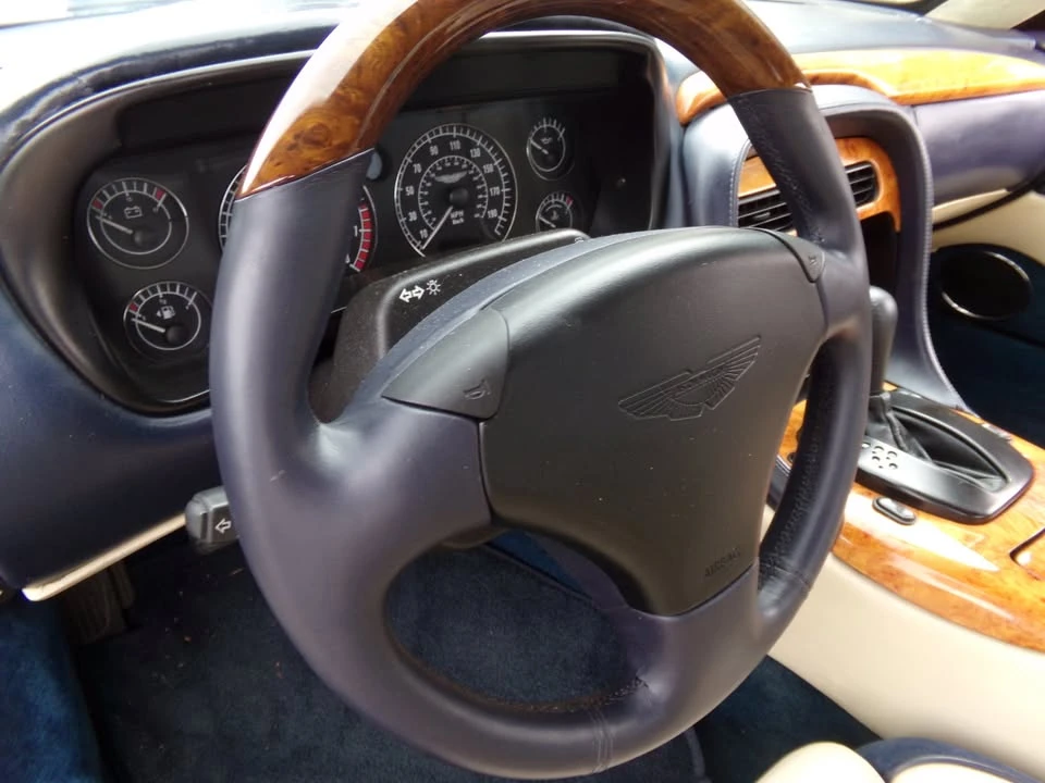 2001 Aston Martin DB7 Vantage - Image 10 of 16
