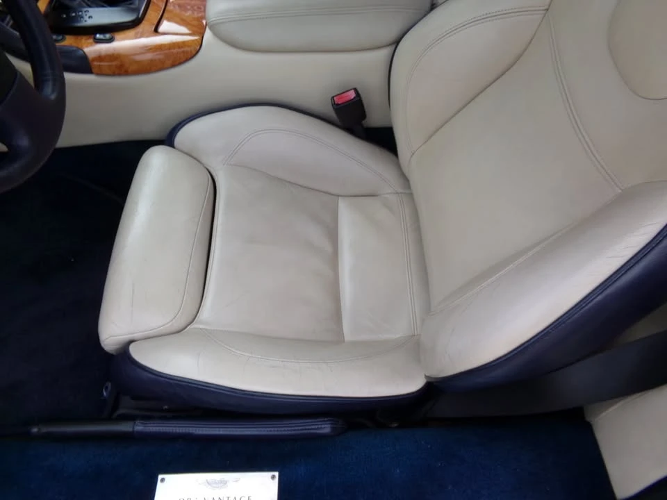 2001 Aston Martin DB7 Vantage - Image 8 of 16