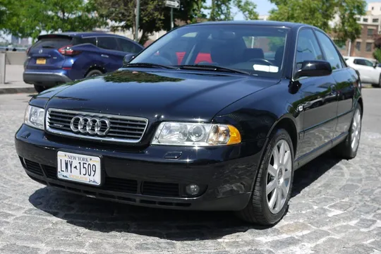 2001 Audi A4 2.8 Quattro 5-Speed