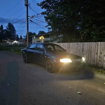 2001 Audi A6 2.7T Quattro Sedan