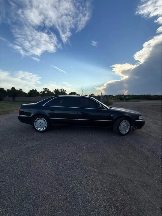 2001 Audi D2 A8 - Image 2 of 15