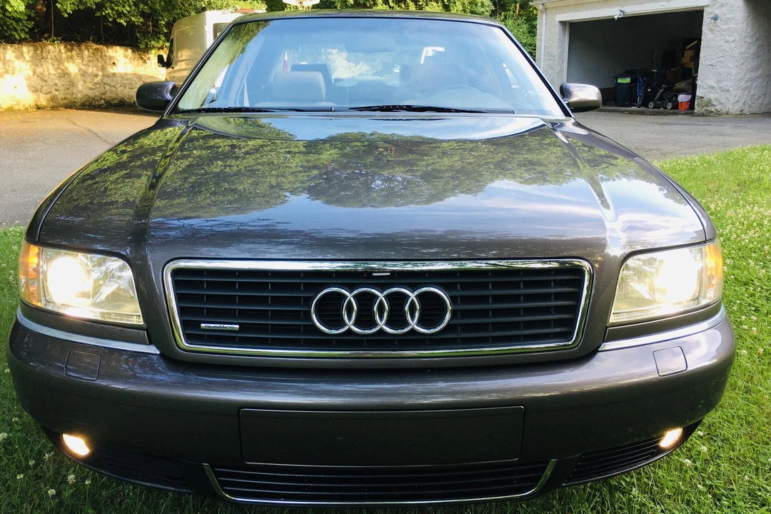 2001 Audi D2 A8 - Image 2 of 31