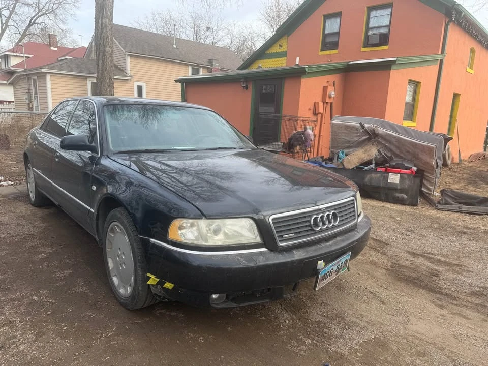 2001 Audi D2 A8 - Image 4 of 5