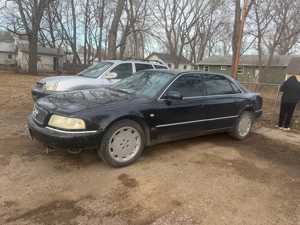 2001 Audi D2 A8 - Image 2 of 5