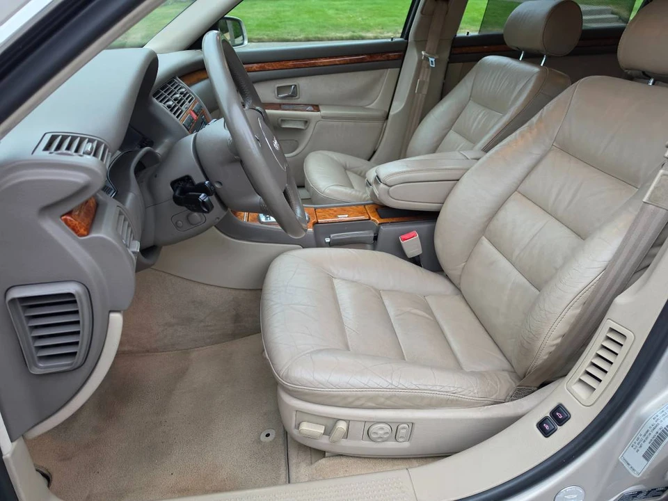 2001 Audi D2 A8 - Image 5 of 7
