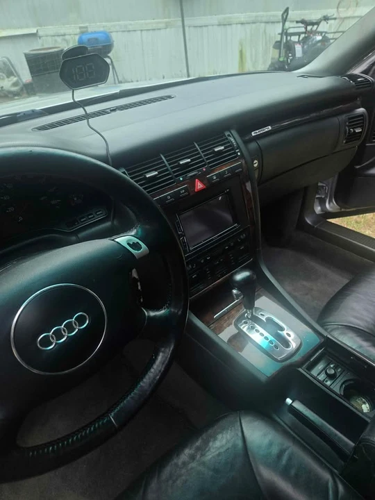 2001 Audi D2 A8 - Image 4 of 5