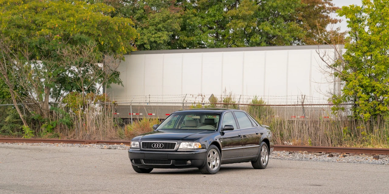 2001 Audi D2 A8 - Image 2 of 31