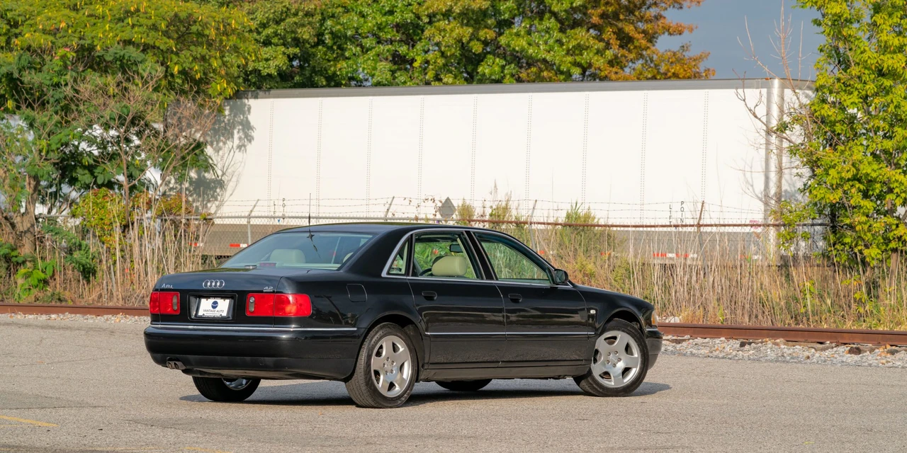 2001 Audi D2 A8 - Image 7 of 31