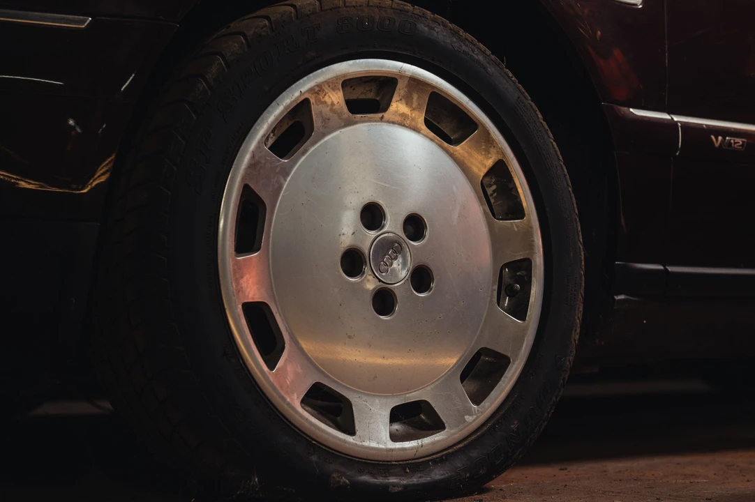 2001 Audi D2 A8 - Image 24 of 24