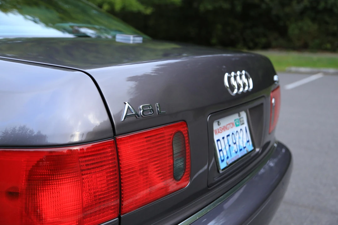 2001 Audi D2 A8 - Image 23 of 31