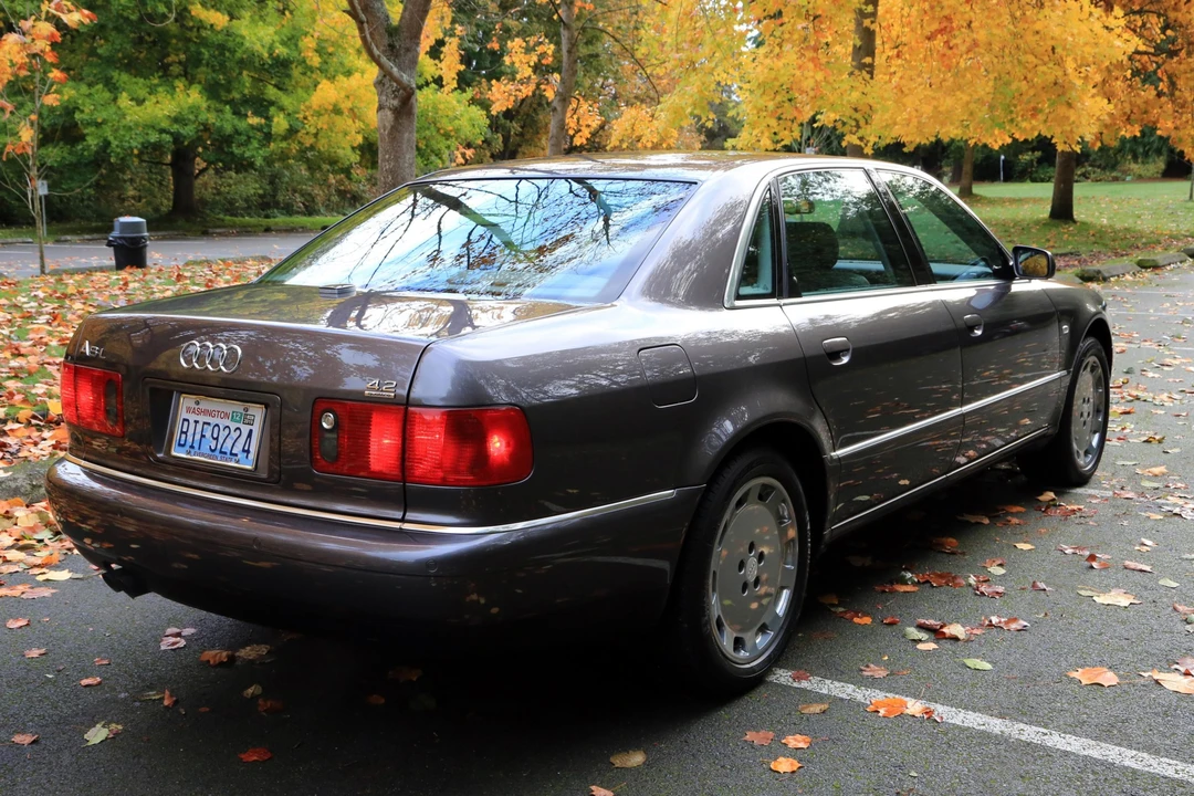 2001 Audi D2 A8 - Image 9 of 31