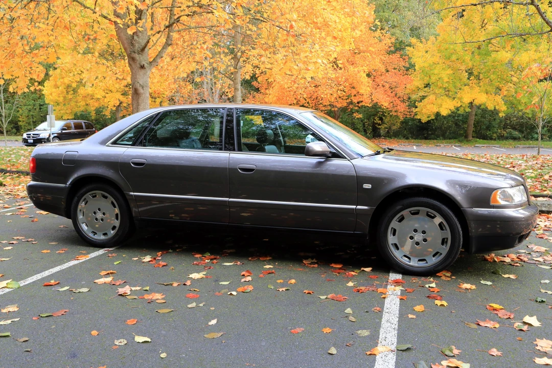 2001 Audi D2 A8 - Image 10 of 31
