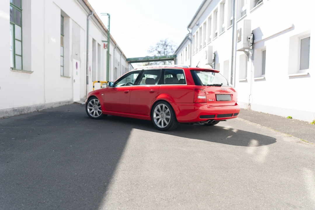 2001 Audi B5 RS4 Avant - Image 17 of 31