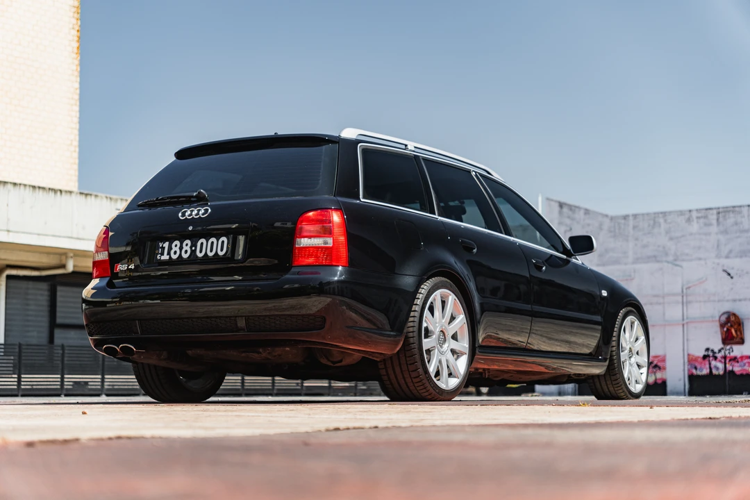 2001 Audi B5 RS4 Avant - Image 17 of 31