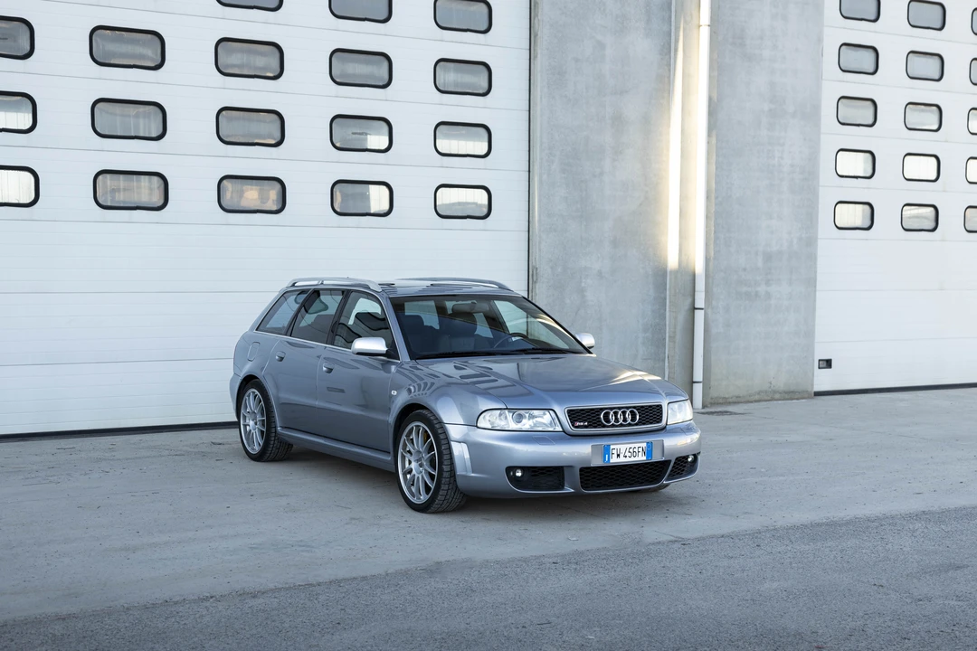 2001 Audi B5 RS4 Avant - Image 10 of 31