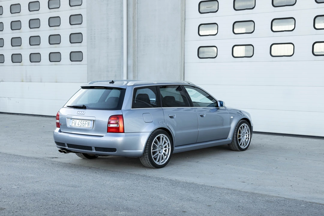 2001 Audi B5 RS4 Avant - Image 8 of 31