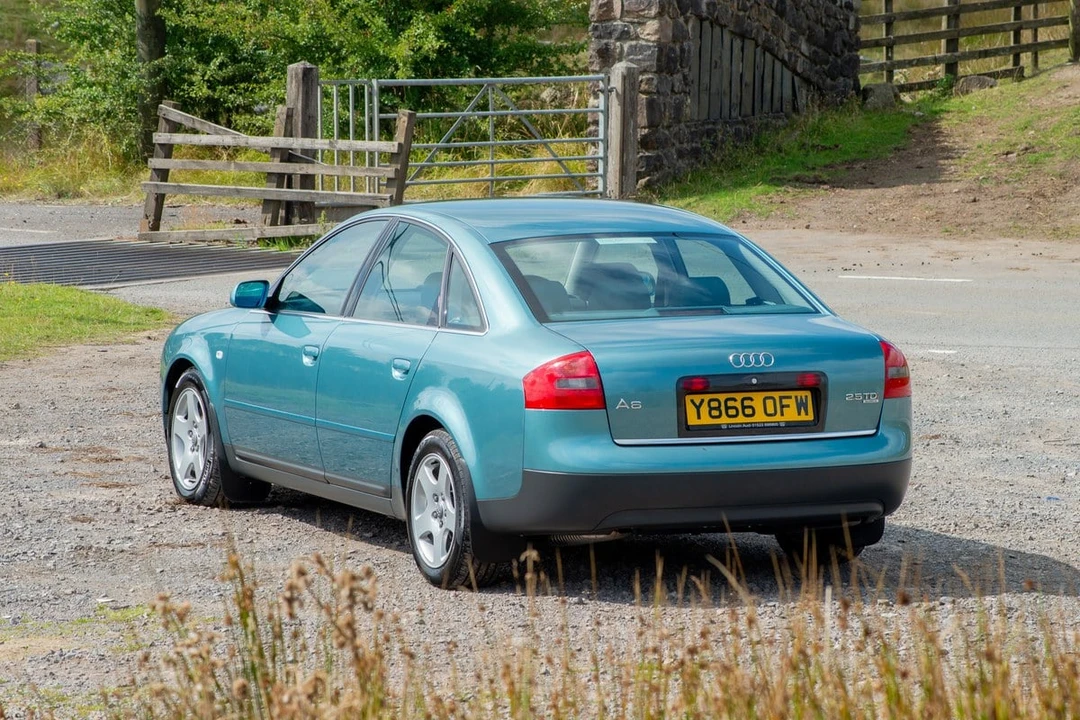 2001 Audi C5 A6 - Image 13 of 30