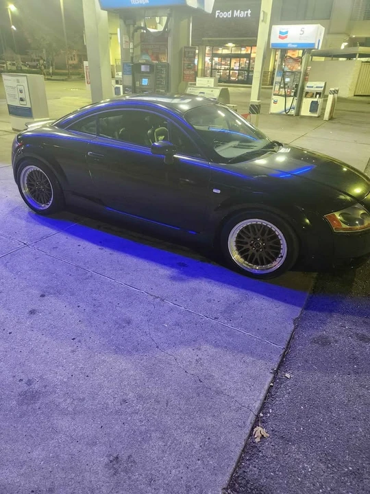 2001 Audi Coupe & Cabriolet - Image 3 of 8