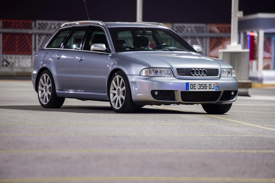 2001 Audi B5 RS4 Avant - Image 4 of 31