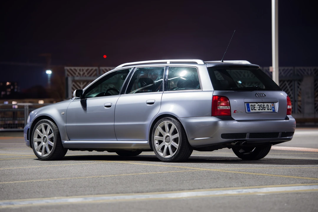 2001 Audi B5 RS4 Avant - Image 9 of 31
