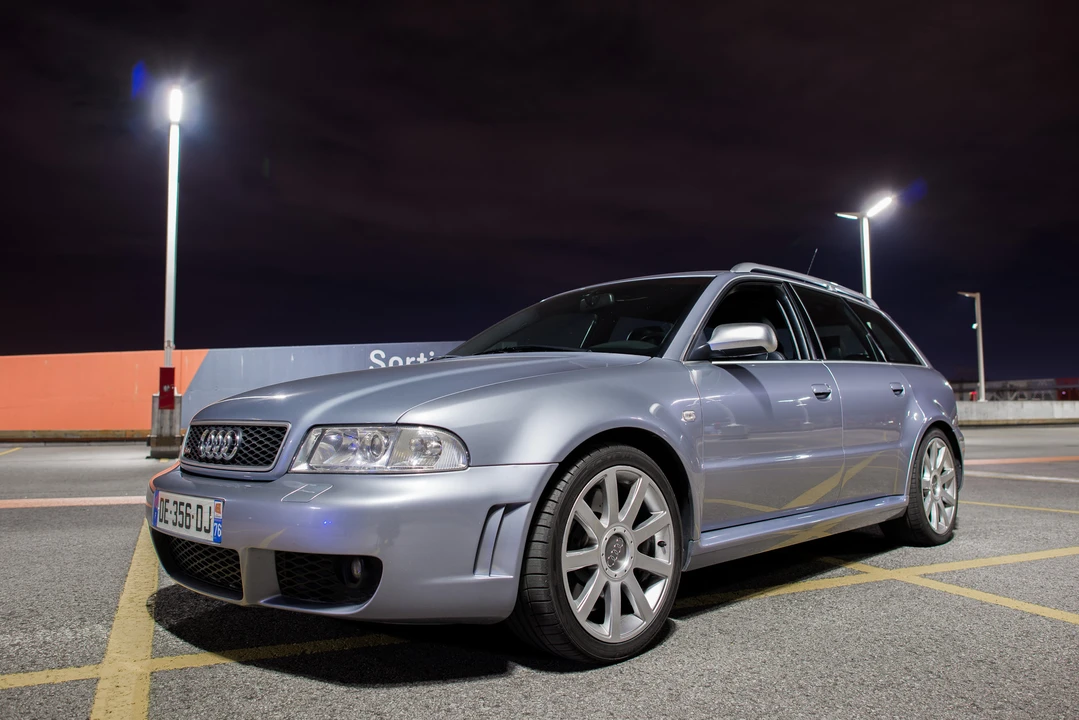 2001 Audi B5 RS4 Avant - Image 2 of 31